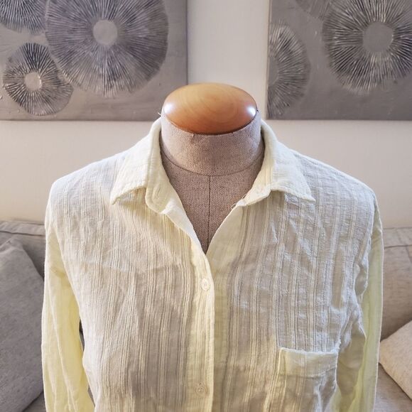 Socialite Raw Hem Shirt sz XS in Yellow - Picture 6 of 13
